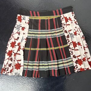 Zara Black and Red Mixed Patterned Pleated Mini Skirt